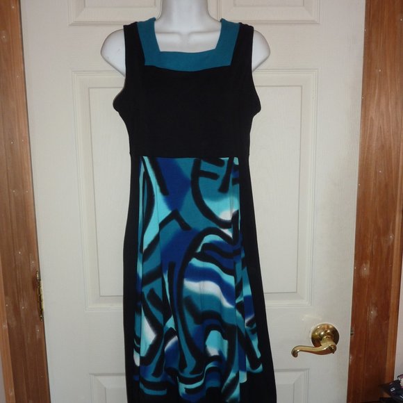 Rock 'N Karma Canadian Design Dress - Picture 1 of 4